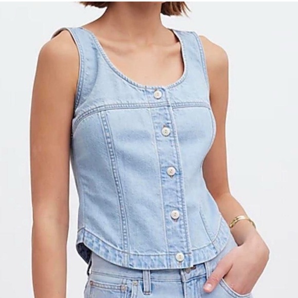 Madewell Tops - Madewell Denim button front vest Fitzgerald wash light  Blue Denim Button Tank